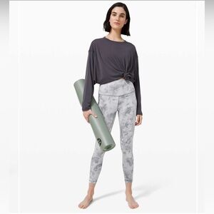 LULULEMON DIAMOND DYE Gray and white Align Leggings Buttery soft